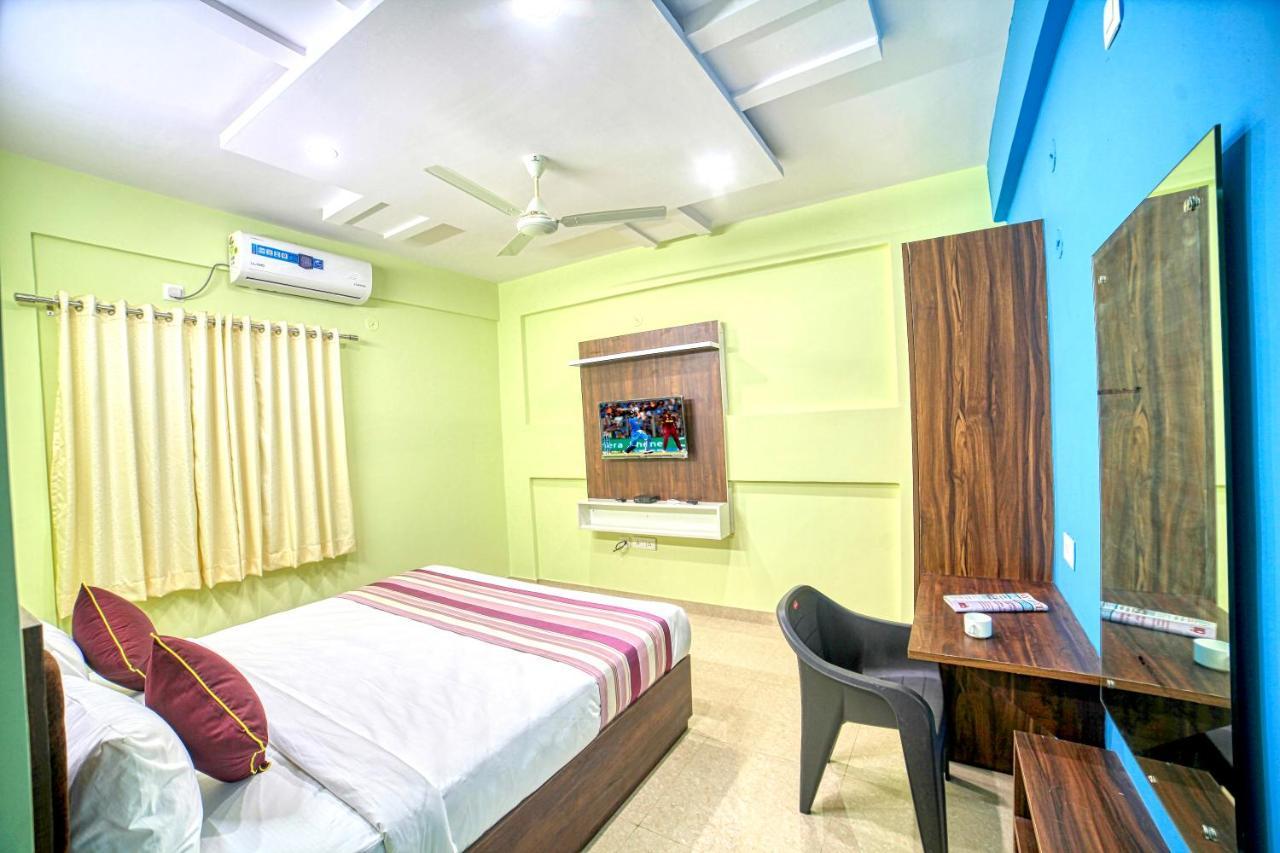 Redkey Inn Hotel Near Bangalore Airport Airport Pickup & Drop Available 24X7 Yelahanka エクステリア 写真